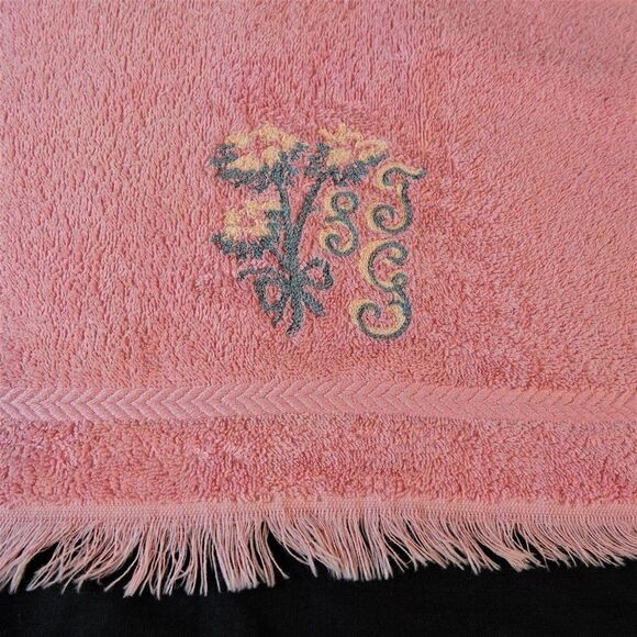 Vintage Martex Luxor Fingertip Hand Towel - Picture 2 of 6